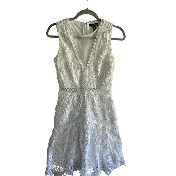 Aqua Bloomingdale’s White Lace Boho Peekaboo Dress Homecoming Formal size XS - Picture 2 of 6